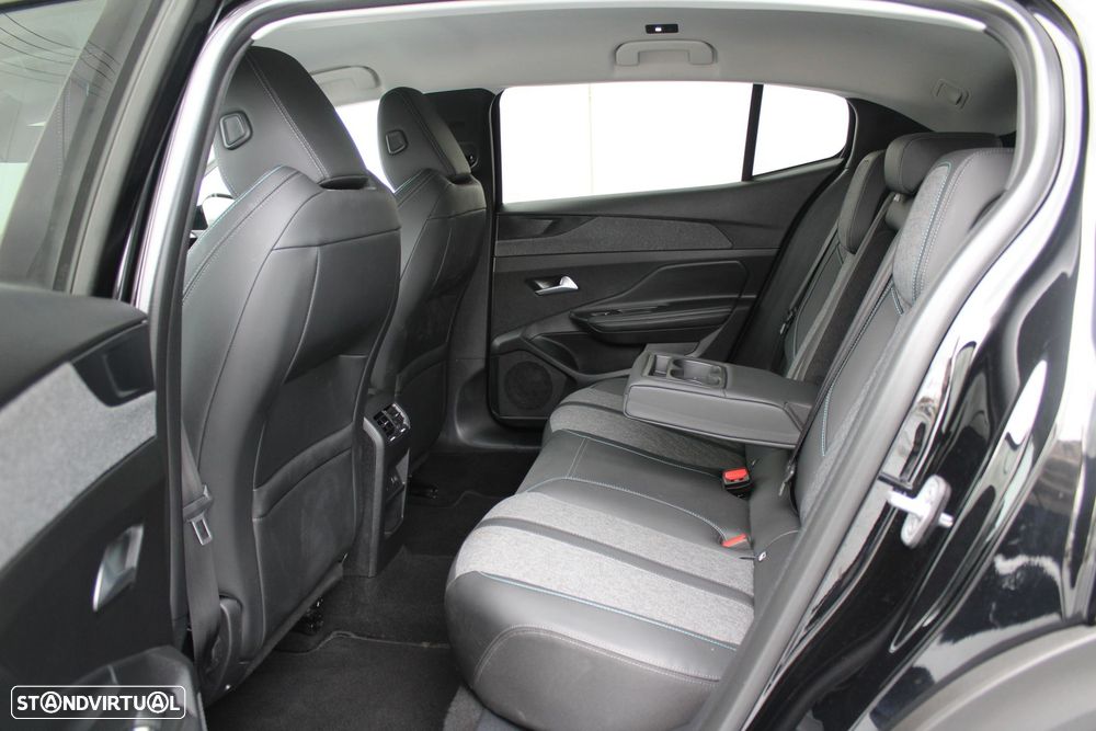 Peugeot 408 1.2 Hybrid Allure e-DCS6 - 10