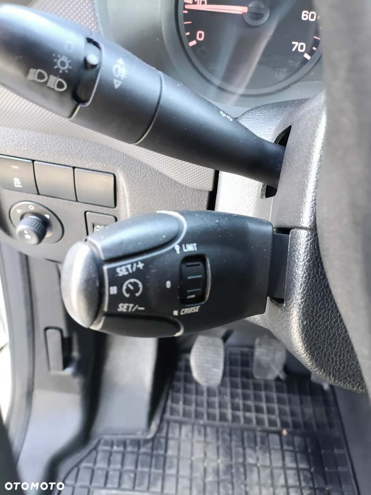 Peugeot Partner - 8