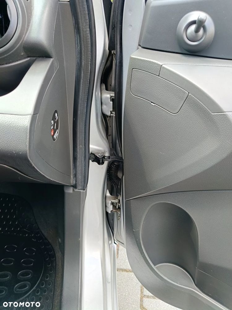 Chevrolet Spark 1.0 LT - 12