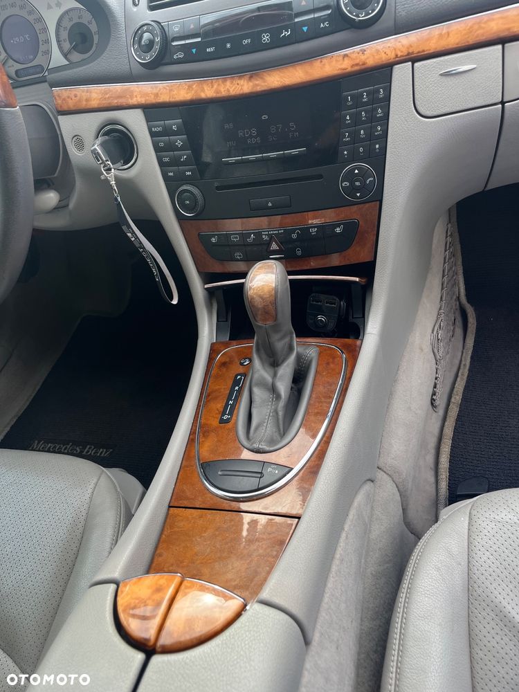 Mercedes-Benz Klasa E 280 4-Matic Avantgarde - 12