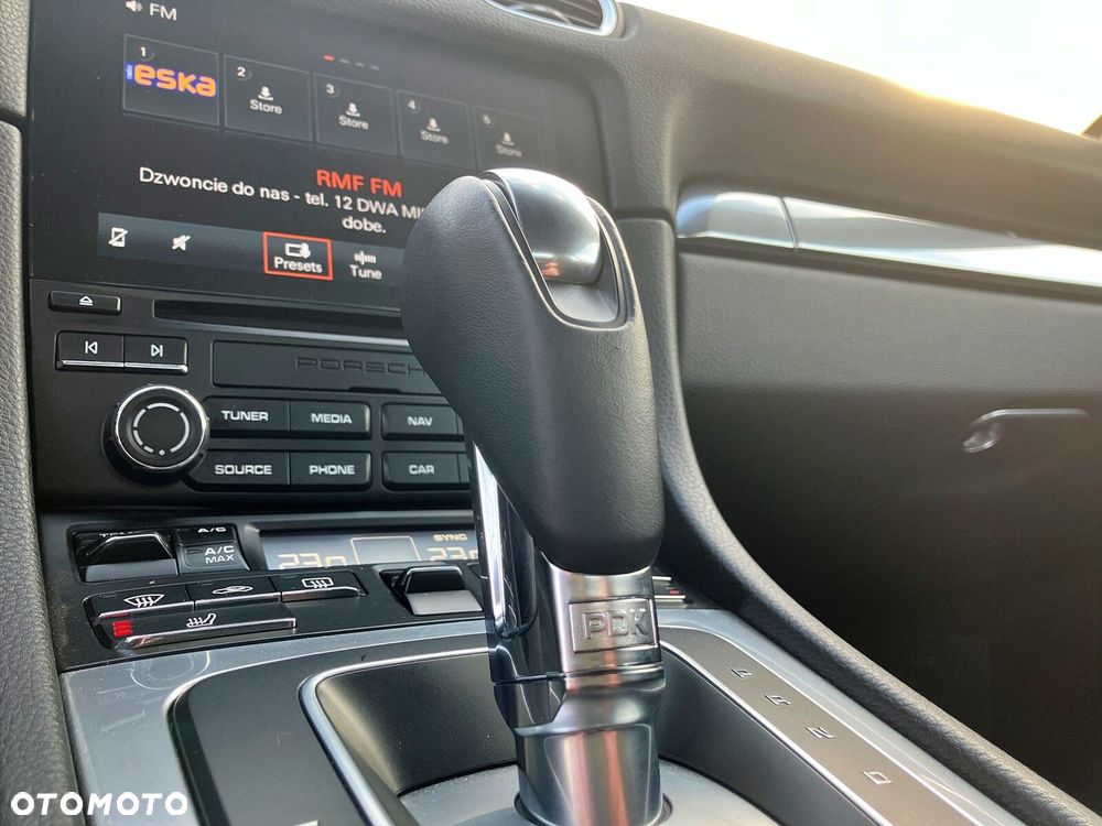 Porsche 718 Cayman - 28