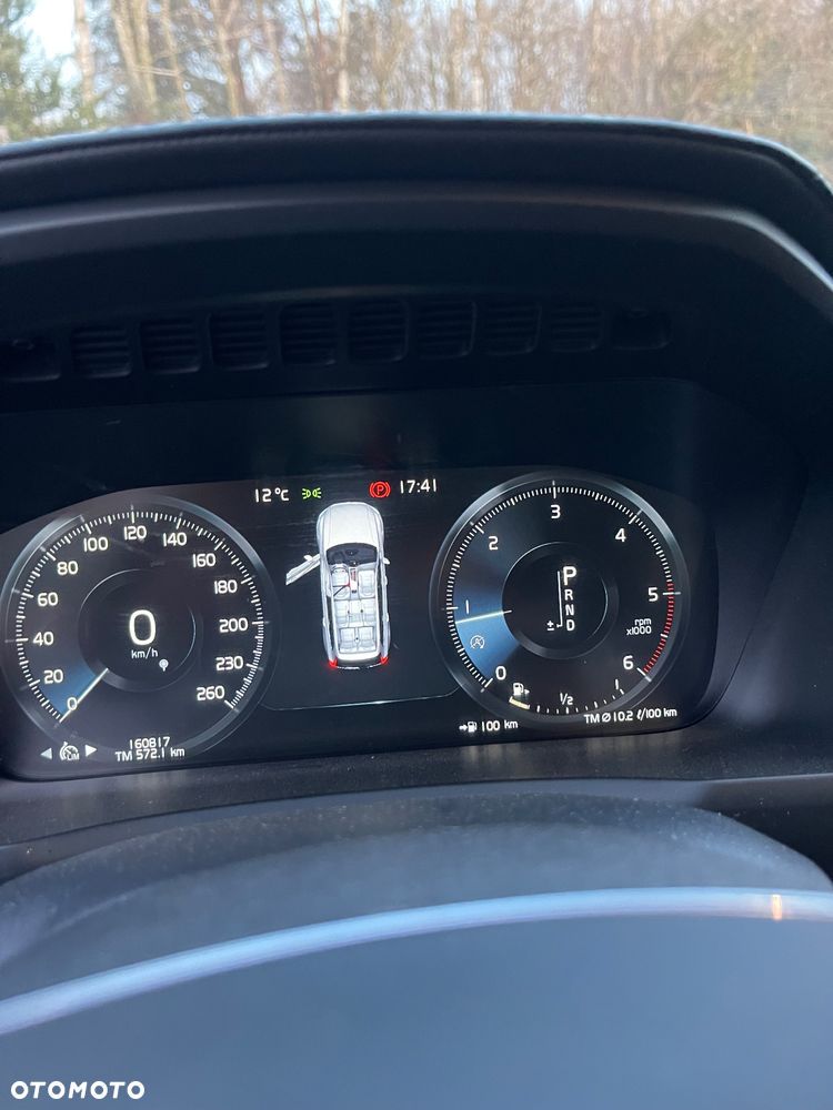 Volvo XC 90 D5 SCR AWD Inscription 7os - 23