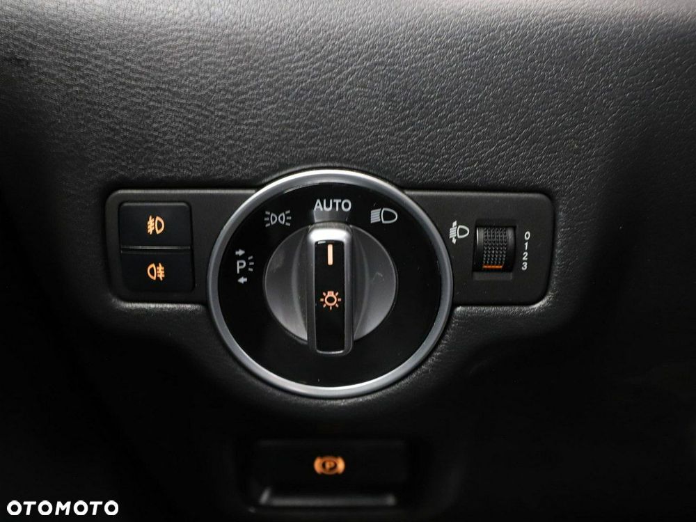 Infiniti Q30 1.5d Premium - 31