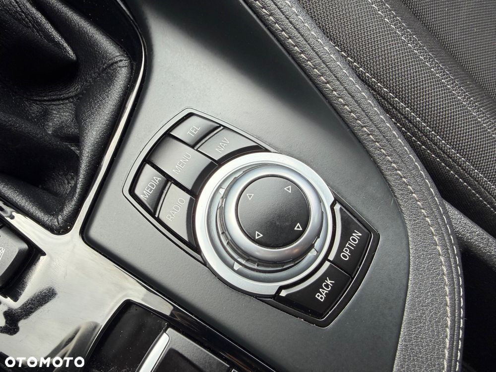 BMW X1 xDrive18d Sport - 25
