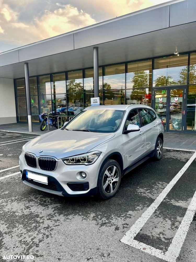 BMW X1 xDrive20i AT Standard - 3