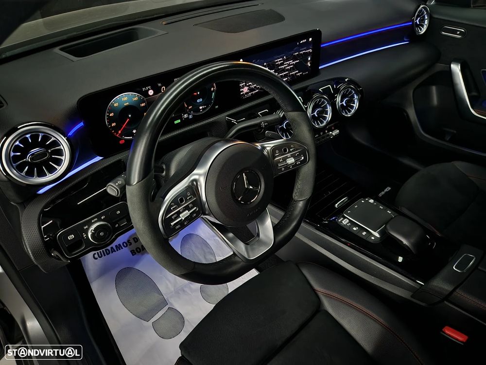 Mercedes-Benz A 250 Limousine e AMG Line - 11