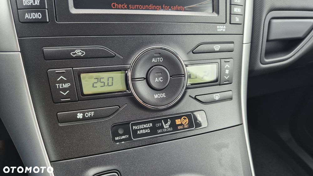 Toyota Auris - 14
