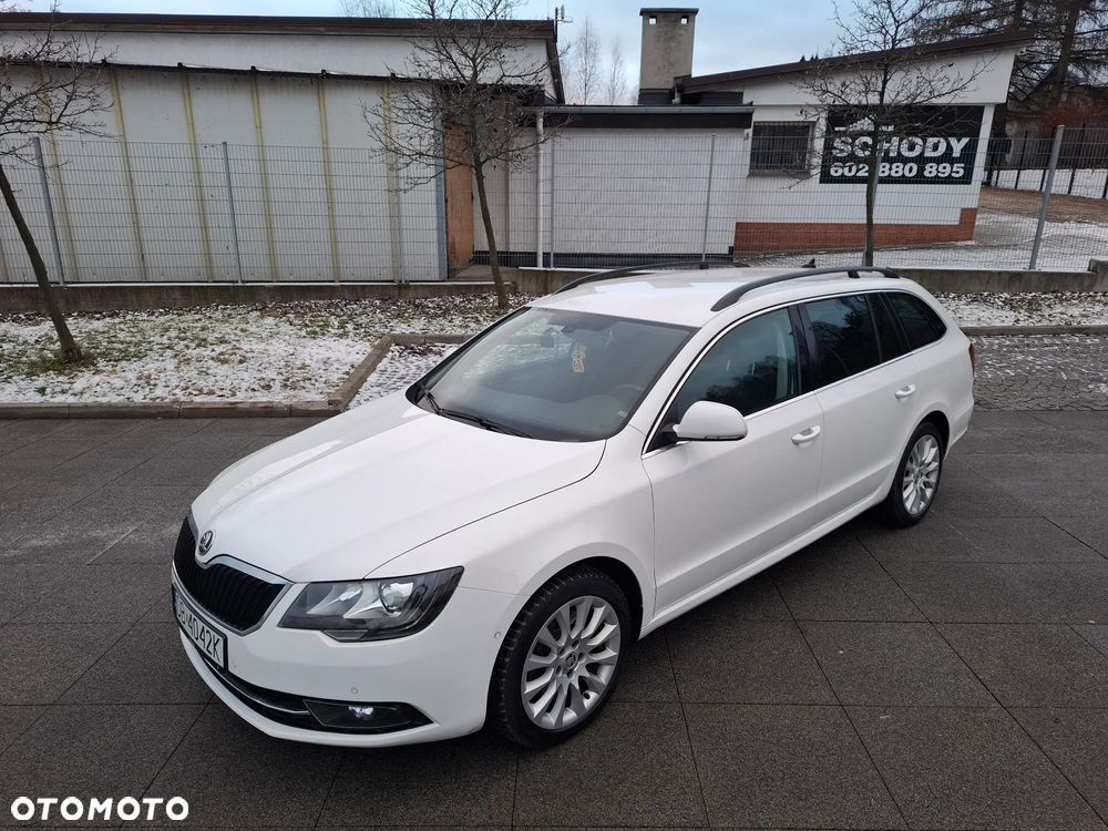 Skoda Superb 2.0 TDI Green tec Elegance - 9