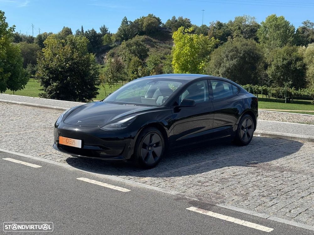 Tesla Model 3 2023 photo 3