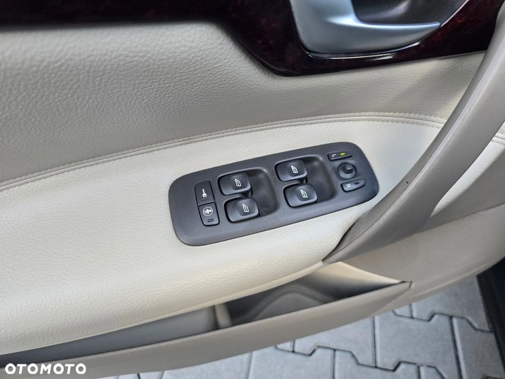 Volvo S60 2.4 Momentum - 18