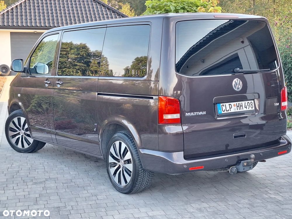 Volkswagen Multivan - 11