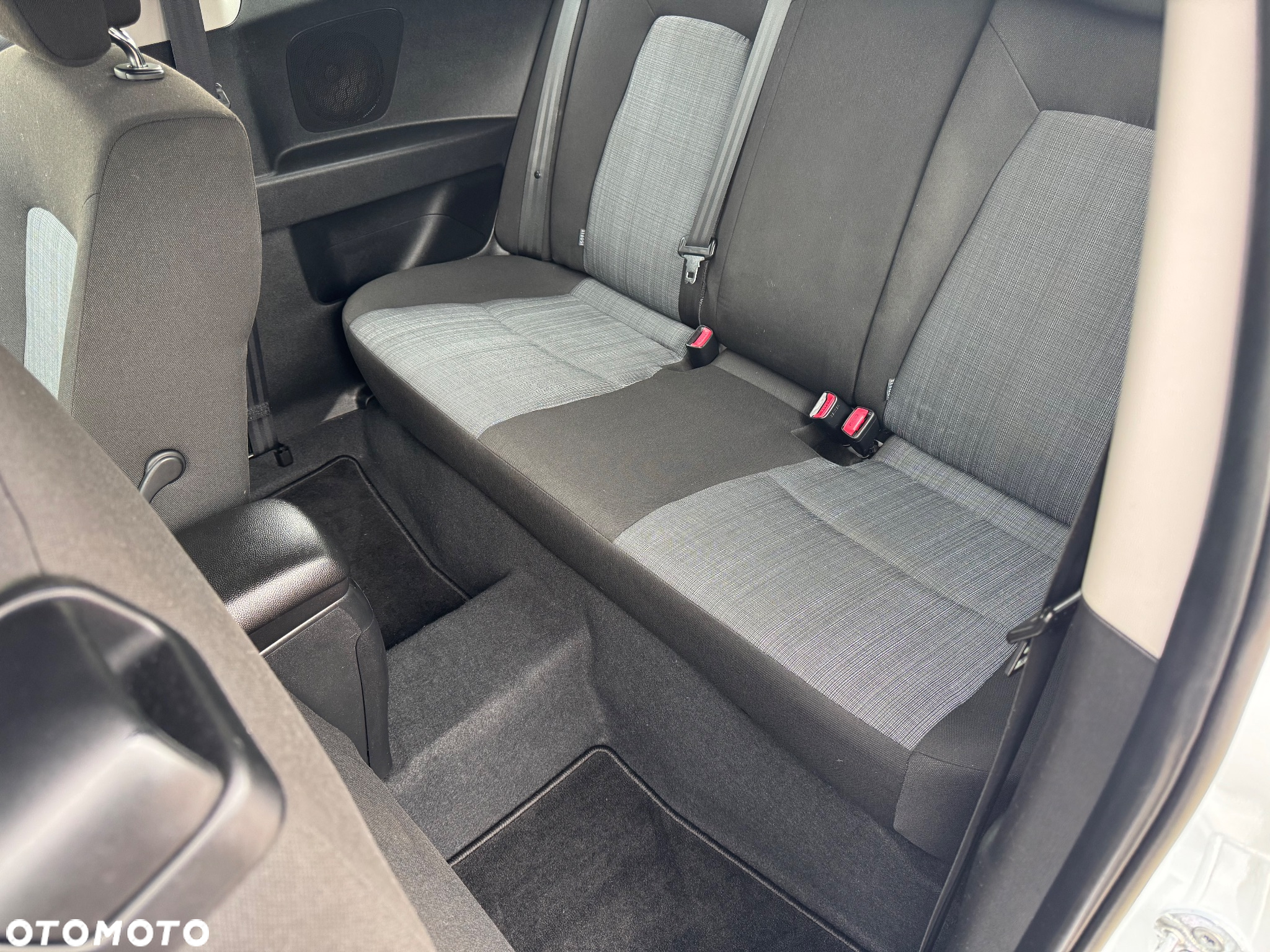 Kia Ceed 1.4 CVVT Attract - 17