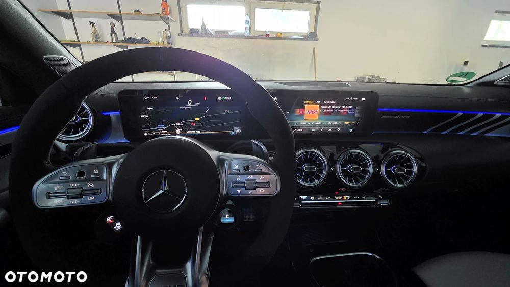 Mercedes-Benz CLA AMG 35 4Matic B AMG Speedshift 7G-DCT - 37