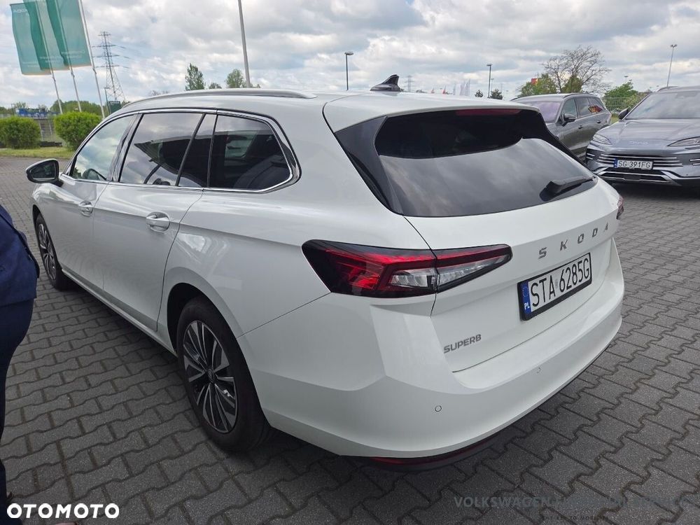 Skoda Superb 1.5 TSI mHEV Selection DSG - 4