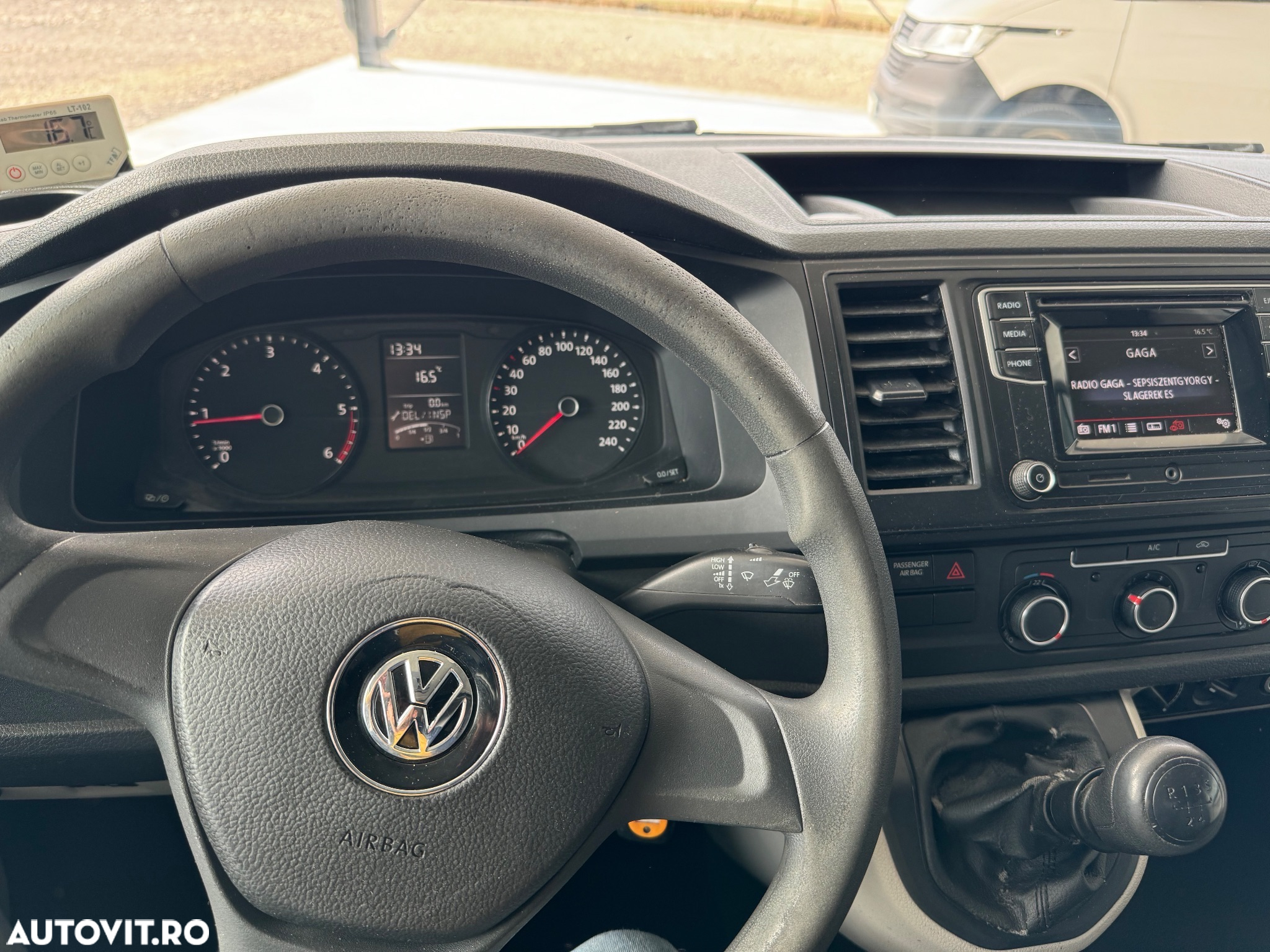 Volkswagen Transporter - 8