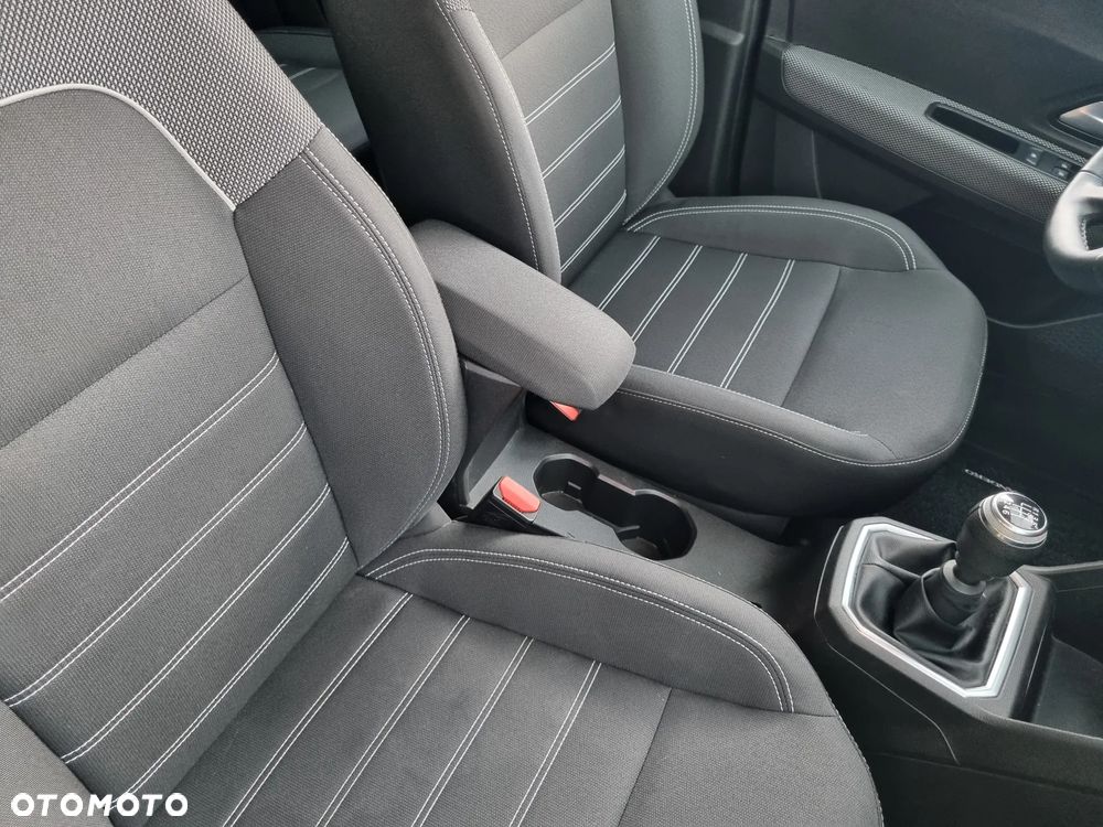 Dacia Sandero TCe 90 Essential - 10