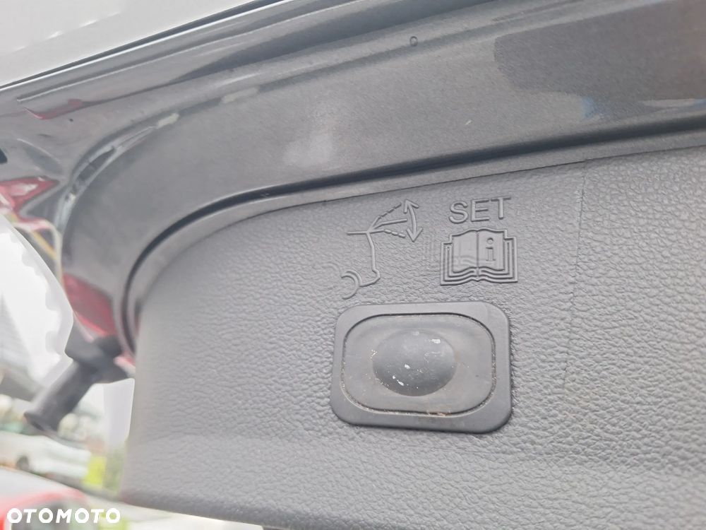 Ford Kuga 2.0 TDCi 4x4 Individual - 24