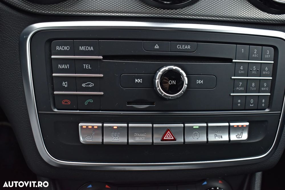 Mercedes-Benz A 220 4MATIC Aut. - 23