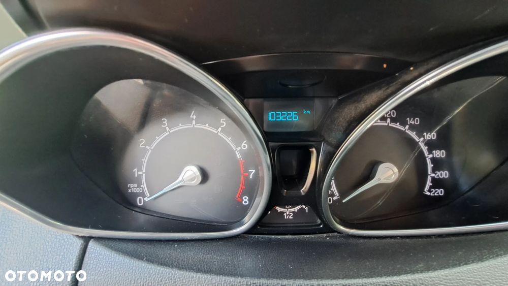 Ford EcoSport - 12