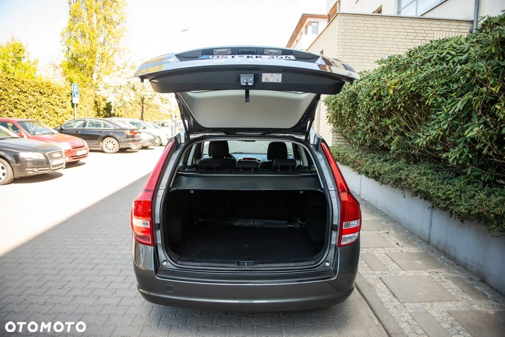 Kia Ceed 1.4 M - 11