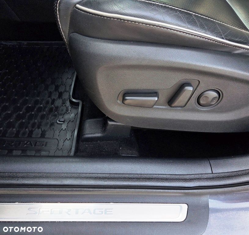 Kia Sportage 1.6 GDI Business Line L 2WD - 23