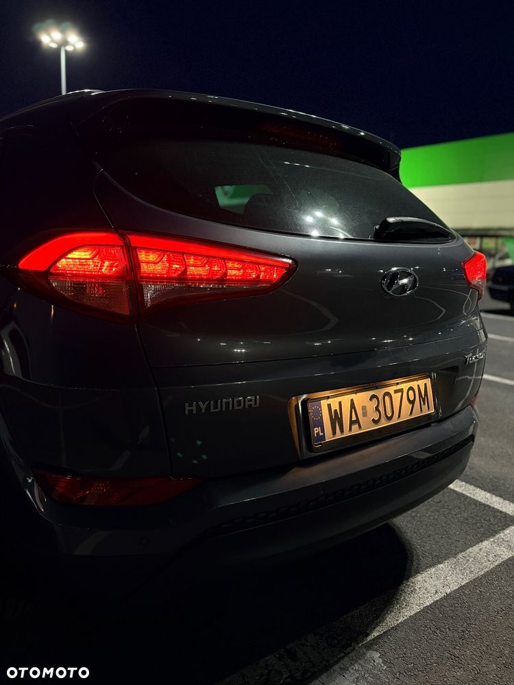 Hyundai Tucson 1.7 CRDI BlueDrive Comfort 2WD - 21