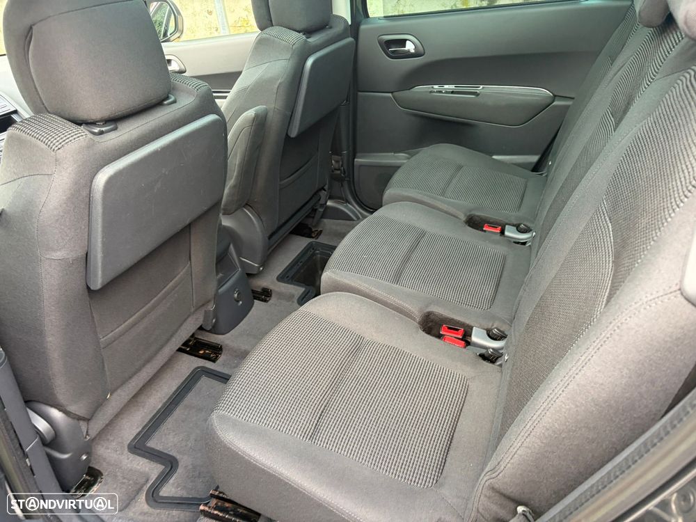 Peugeot 5008 1.6 HDi 7L Allure - 6