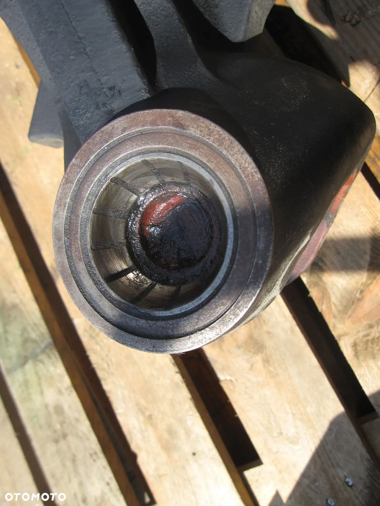 Obudowa mostu lewa prawa pochwa 11527 carraro 150157 ranger 965 kramer 880 ahlmann 880 - 5
