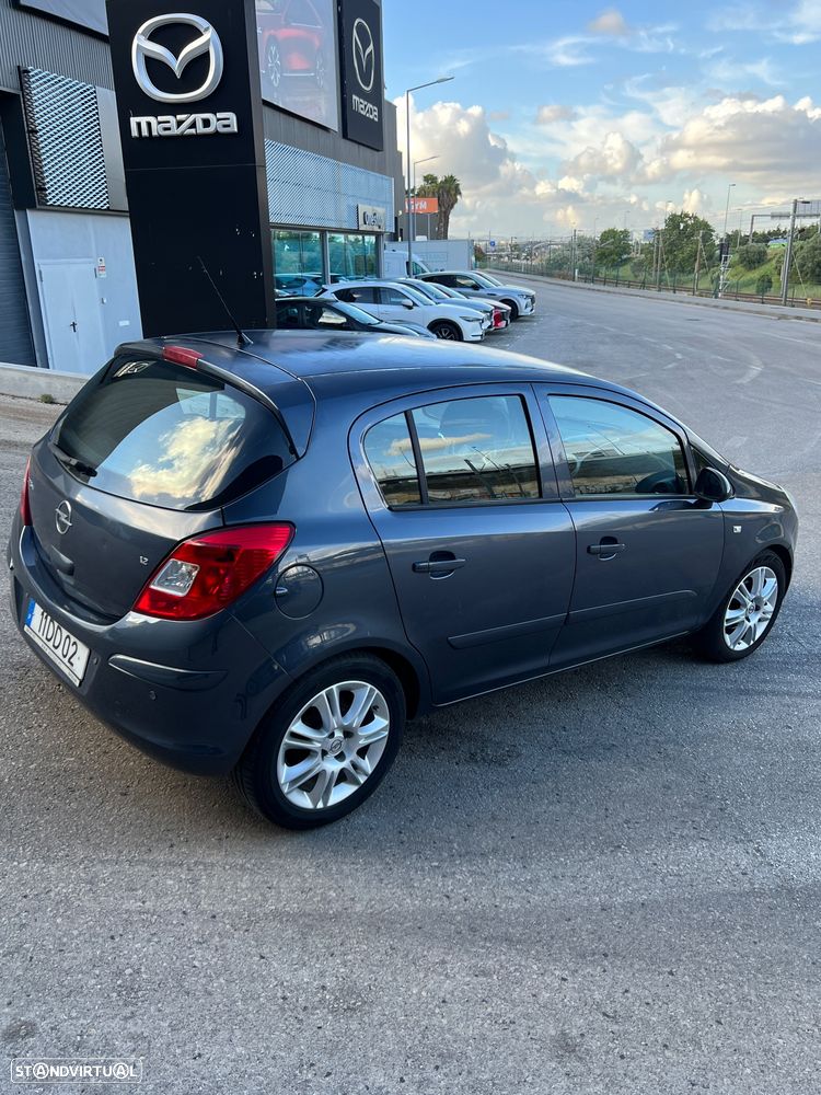 Opel Corsa 1.2 Cosmo - 6