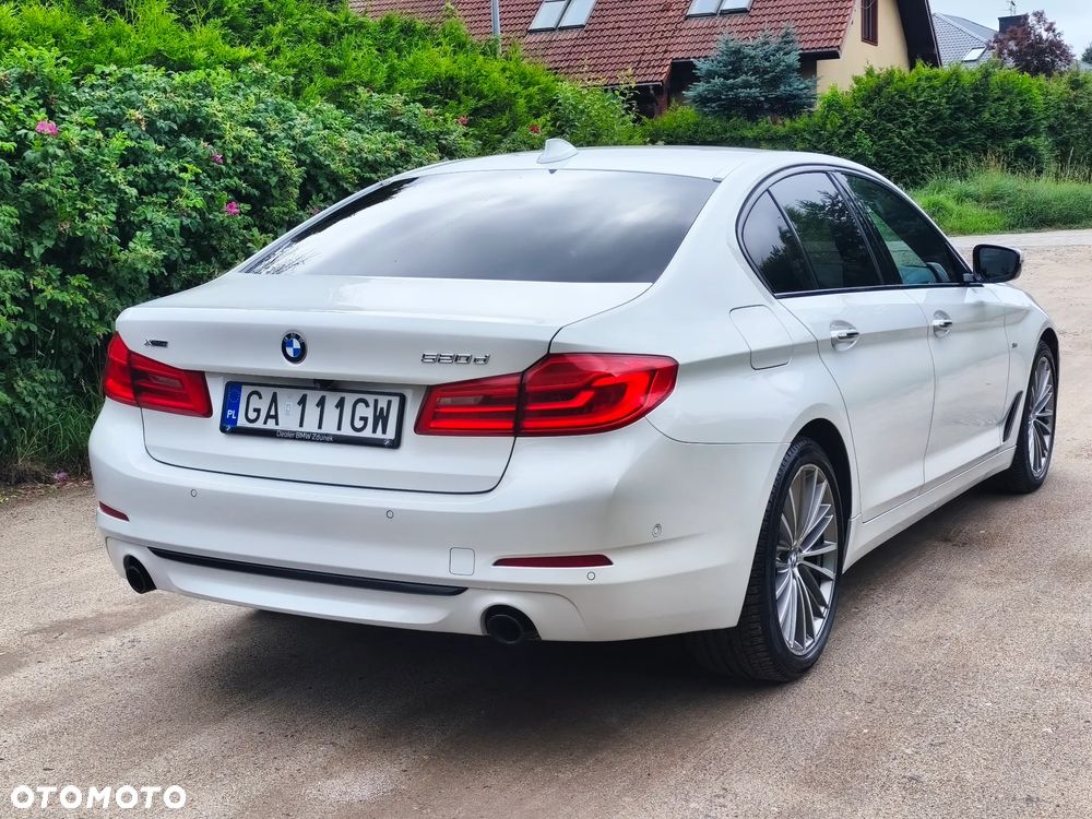 BMW Seria 5 520d Sport Line - 22