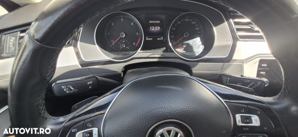 VOLKSWAGEN Passat 2019 — imagine 13