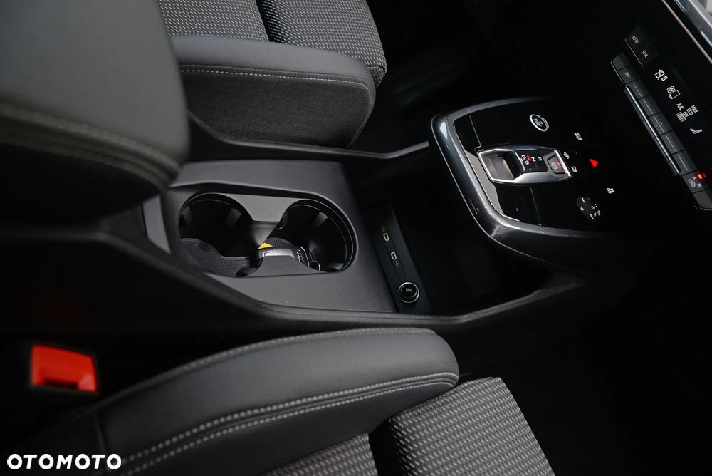 Audi Q4 Sportback e-tron - 9