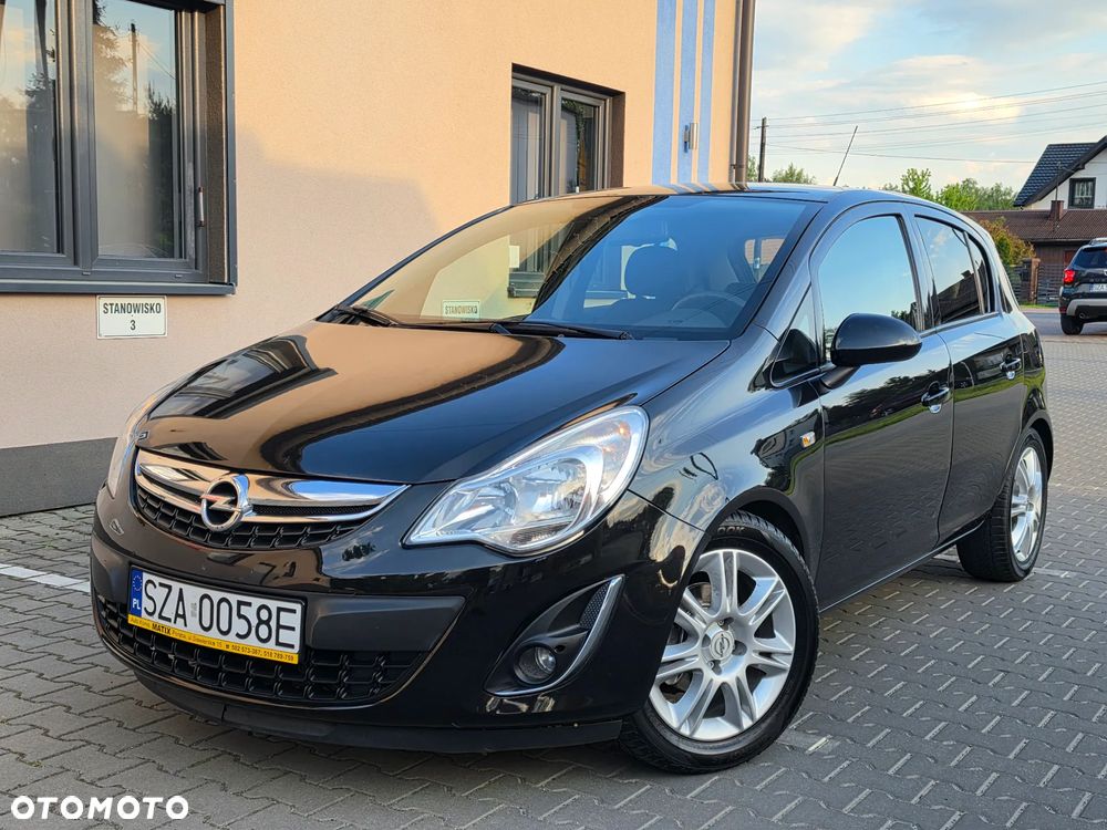 Opel Corsa 1.2 16V Cosmo - 1