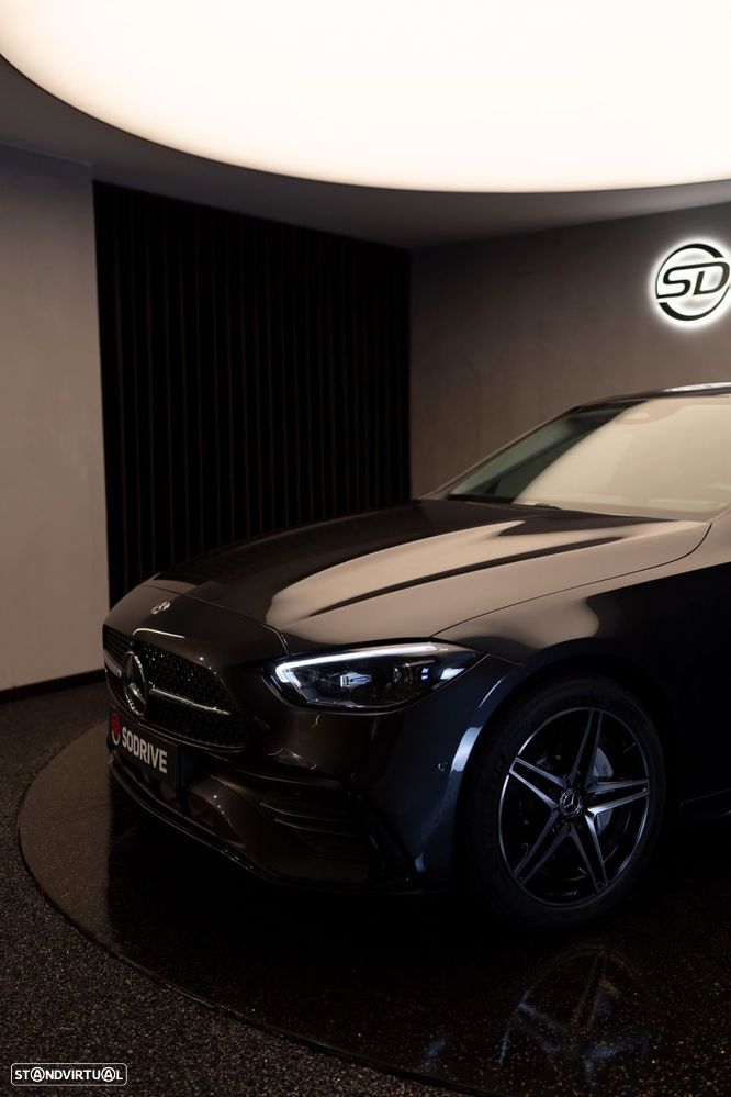 Mercedes-Benz C 300 e T 9G-TRONIC AMG Line - 12