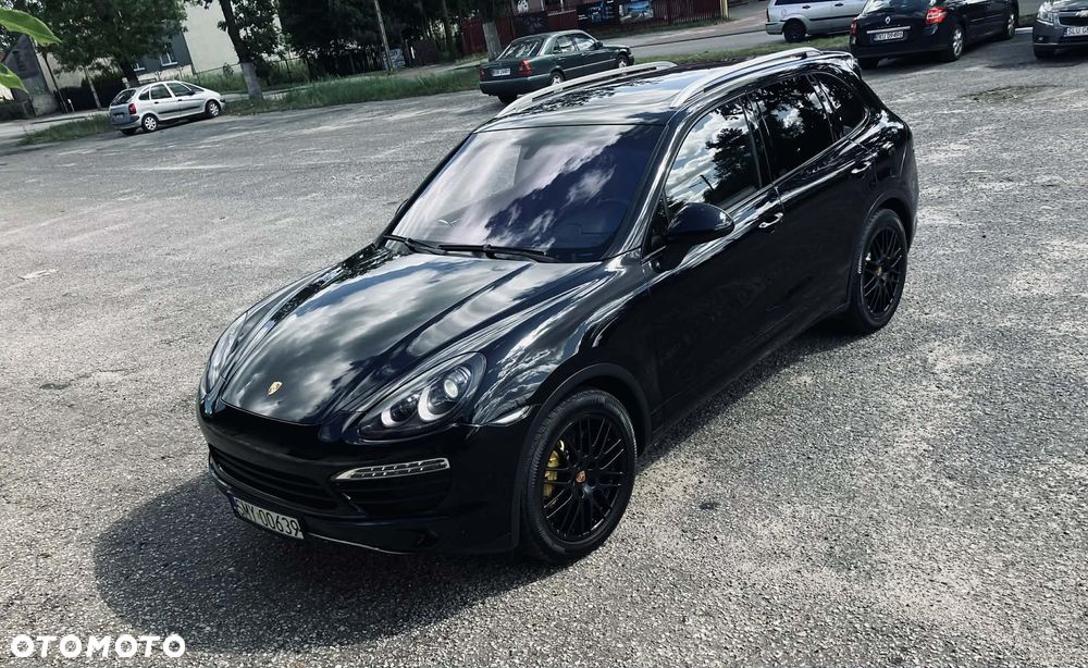 Porsche Cayenne - 1