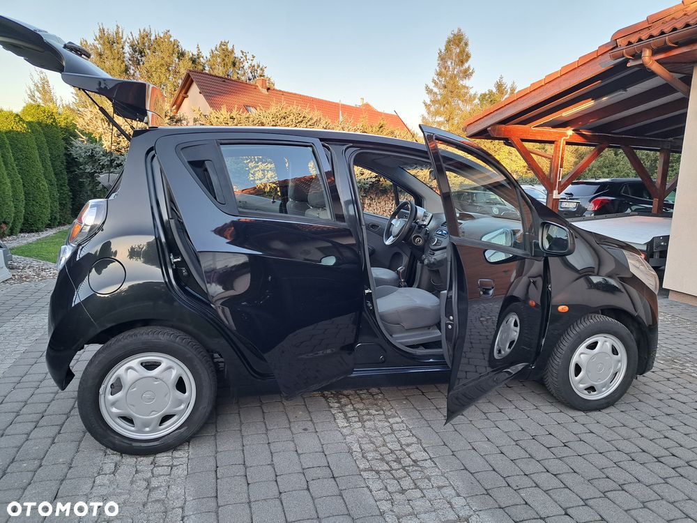 Chevrolet Spark 1.0 LT - 23