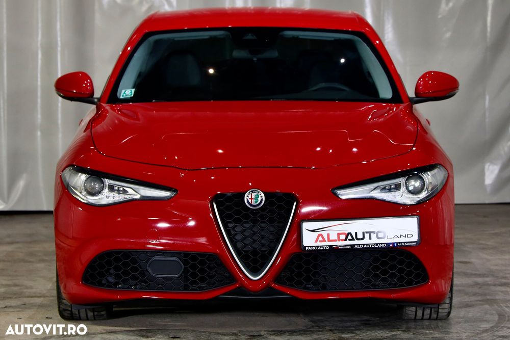 Alfa Romeo Giulia 2.2 Diesel AT8-Q4 Veloce - 37
