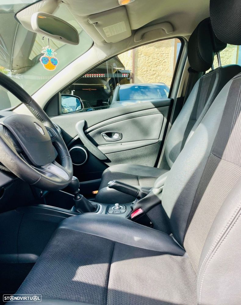 Renault Mégane 1.5 dCi Dynamique - 14