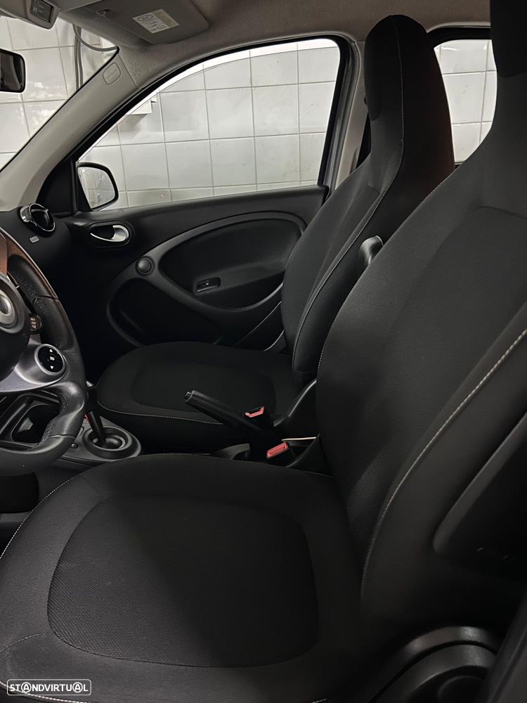Smart ForFour EQ - 4