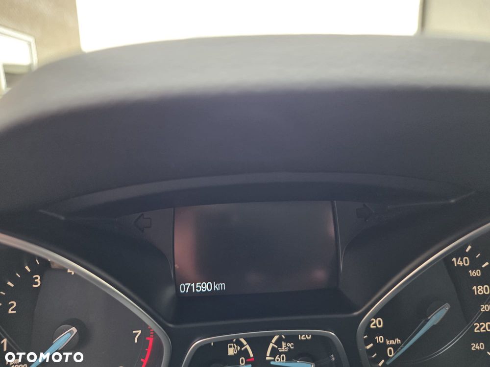 Ford Kuga 1.5 EcoBoost 2x4 Cool & Connect - 17