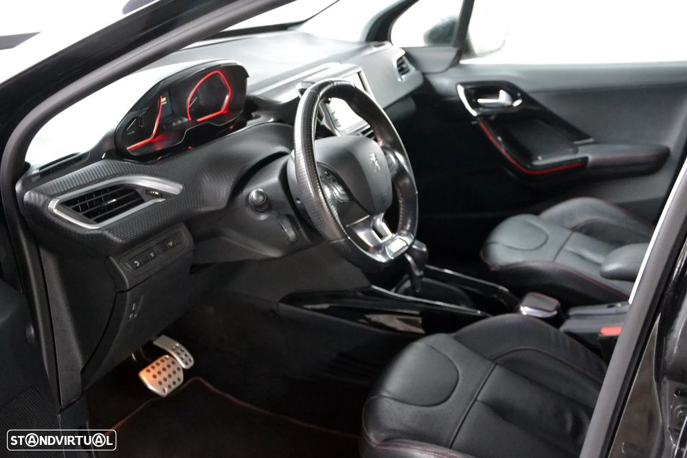 Peugeot 2008 1.2 PureTech GT Line EAT6 - 5