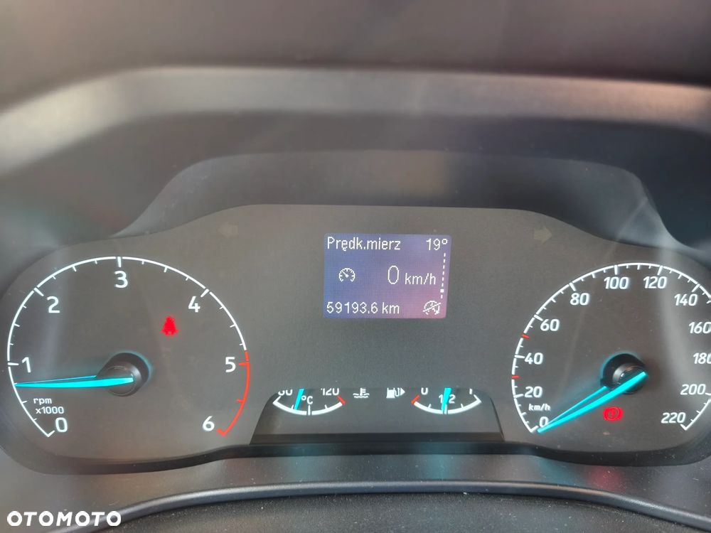 Ford Transit Connect - 11