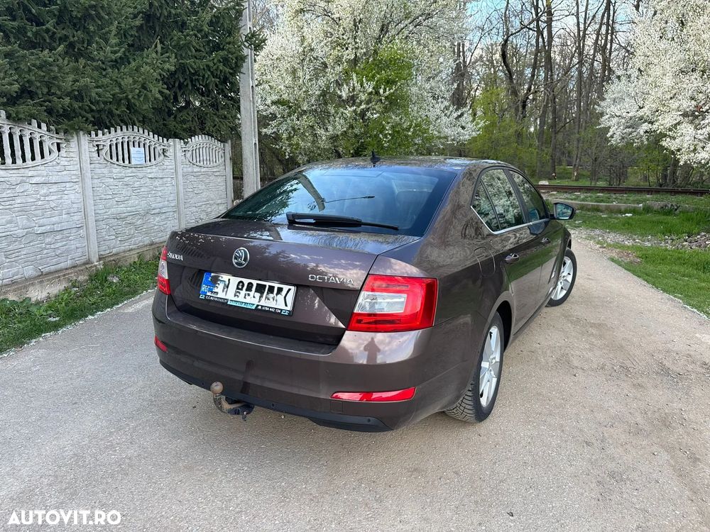 Skoda Octavia 1.6 TDI AMBITION - 3