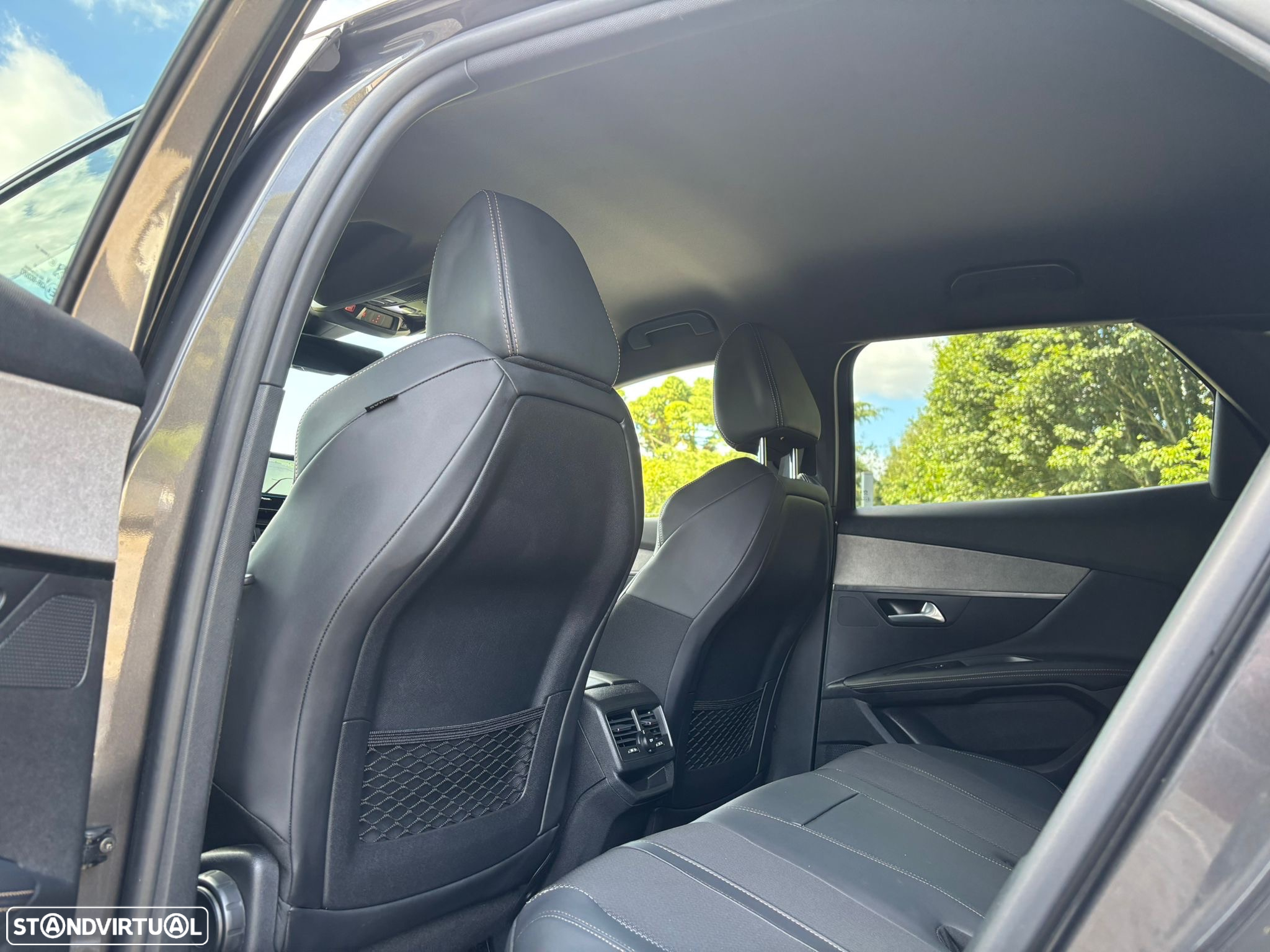 Peugeot 3008 1.6 Hybrid GT Pack e-EAT8 - 11