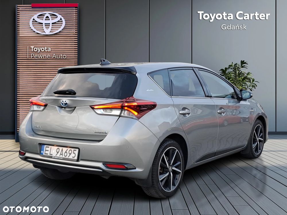 Toyota Auris Hybrid 135 Selection - 5