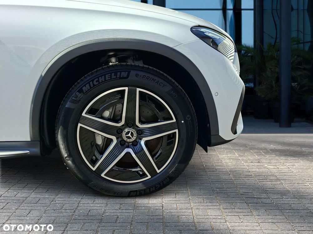 Mercedes-Benz GLC - 16