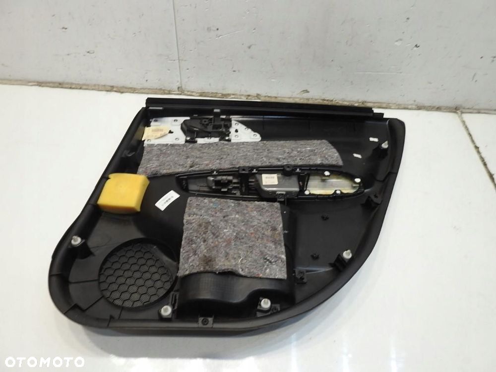 TAPICERKA DRZWI LEWY TYŁ SUBARU IMPREZA III GH - 3