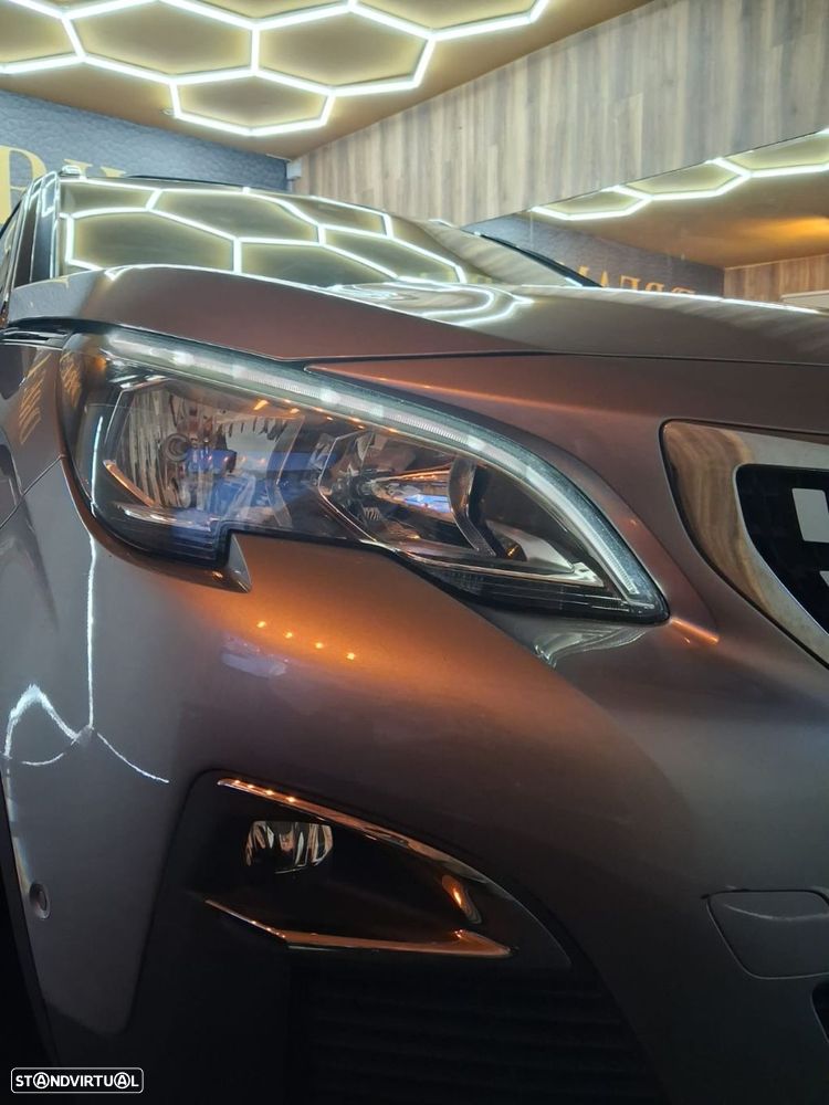 Peugeot 3008 PureTech 130 Stop & Start GPF EAT8 Crossway - 5