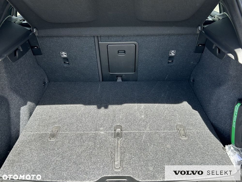 Volvo XC 40 - 30