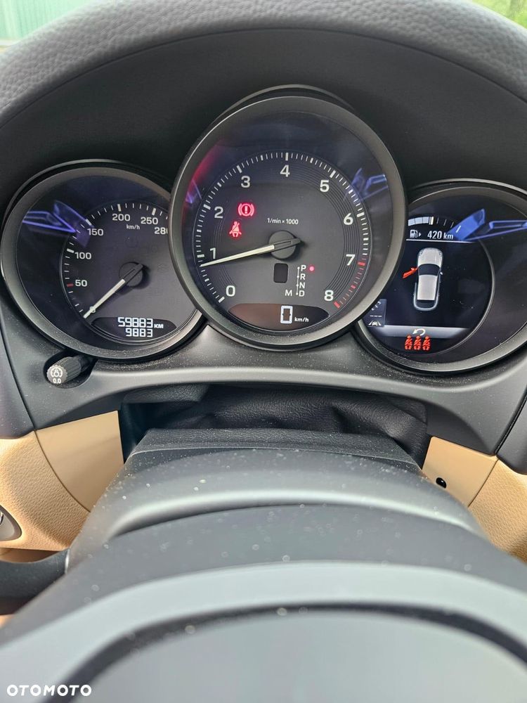 Porsche Macan - 13